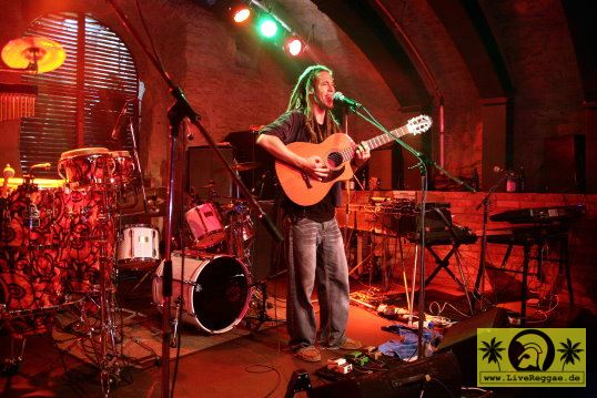 Jahcoustix (D) with The Dubios Neighbourhood - Grounded Tour - Rosenkeller, Jena 09. April 2007 (14).JPG